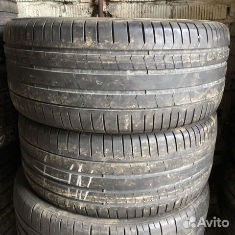 Pirelli P Zero PZ4 275/35 R21