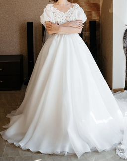 Продаётся свадебное платье в идеальном состоянии
