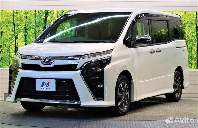 Toyota Voxy, 2019 с пробегом, цена 1400000 руб.