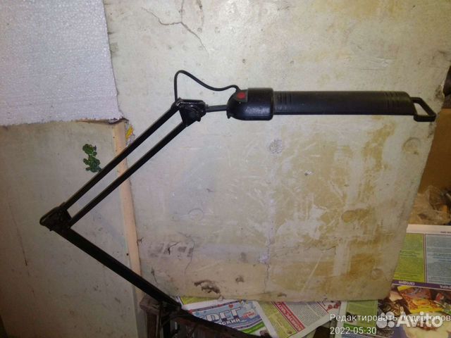 Настольная лампа