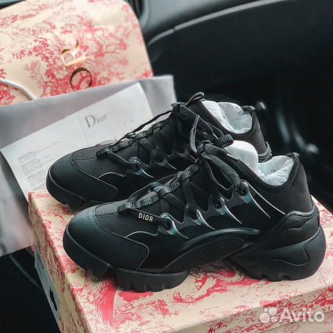 black dior d connect