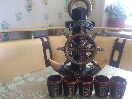 Графин глиняный с рюмками