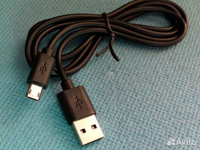 Кабель microusb c удлиненным коннектором Чёр. Бел