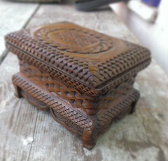 Изготовление и реставрация изделий из дерева