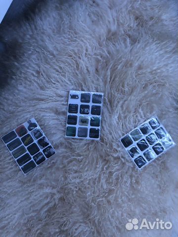 Наклейки на телефон