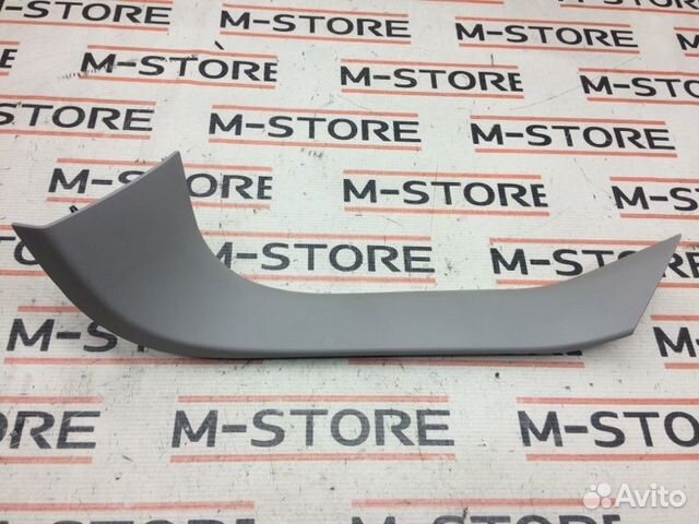 Обшивка двери багажника правая Bmw X5 E70 N52B30A