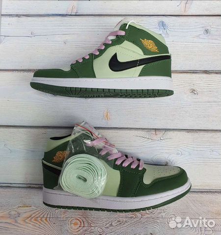 Кроссовки Nike AIR Jordan 1