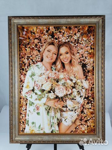 Портреты из янтаря на заказ по фото