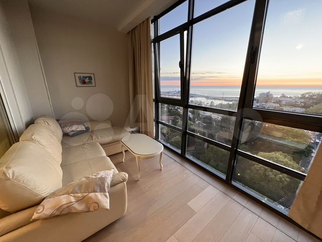 2-к. квартира, 100 м², 13/21 эт.