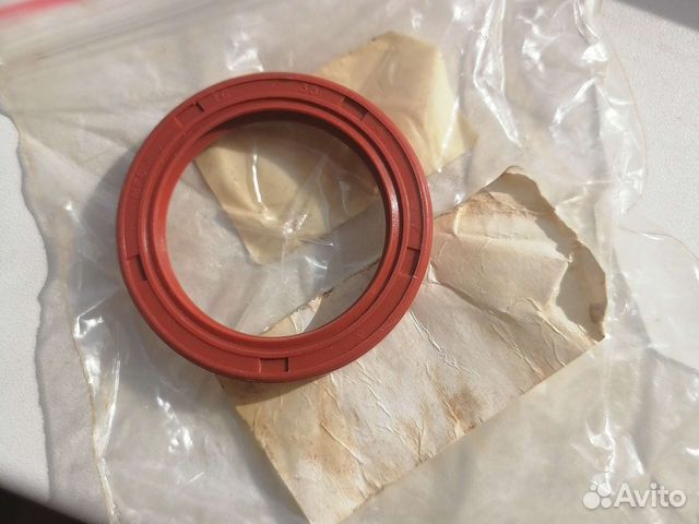 Сальник коленвала передний