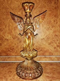 Старинный подсвечник