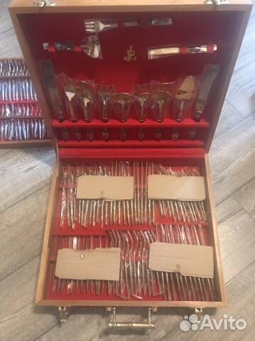 Набор столовых приборов на 12 персон