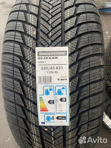Bridgestone Blizzak LM-001 285/45 R21