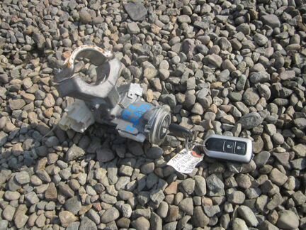 Замок зажигания Toyota Corolla Spacio ZZE122