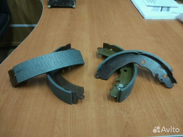 Тормозные колотки барабанные опсалютно новые