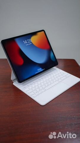 Apple iPad pro 12.9 (5-го поколения) 256гб на wifi