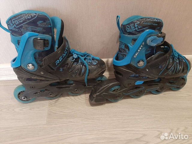 Роликовые коньки