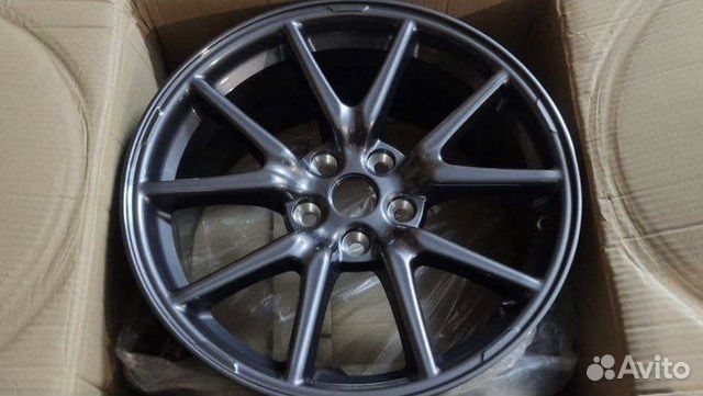 Новые оригинальные диски на Tesla R18, R19, R20