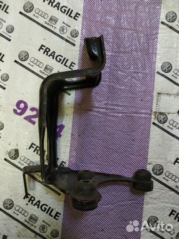 Кронштейн блока ABS Skoda Octavia Tour A4 1.8T AGU