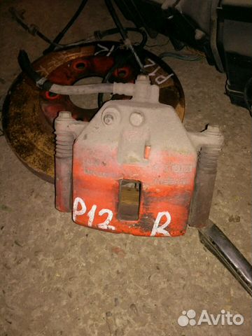 Nissan primera p12 суппорт передний со шлангом