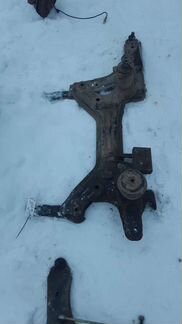 Подрамник передний Volkswagen Golf 3