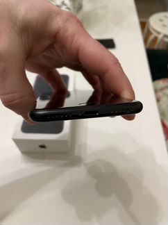 Телефон iPhone 7