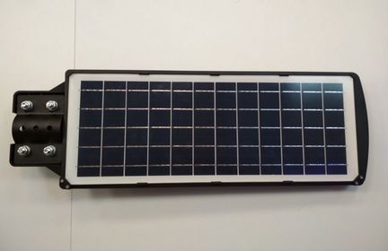 Светодиодный светильник на солнечной батарее