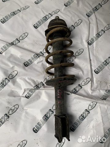 Стойки Рено логан левая