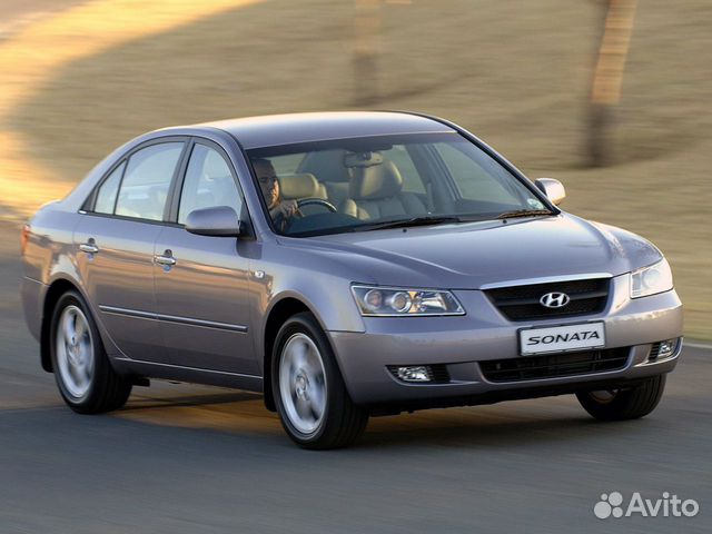 Лобовое стекло на Hyundai Sonata NF 04-10г