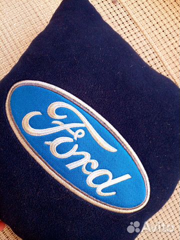 Подушка декоративная в машину