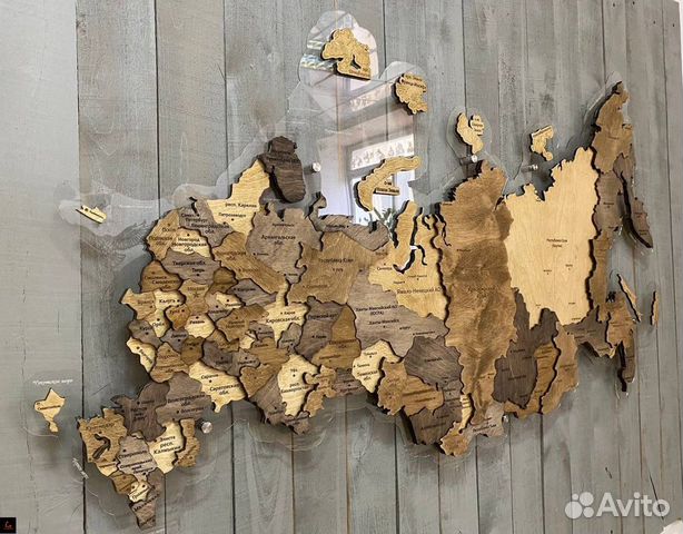 Интерьерная карта мира из дерева