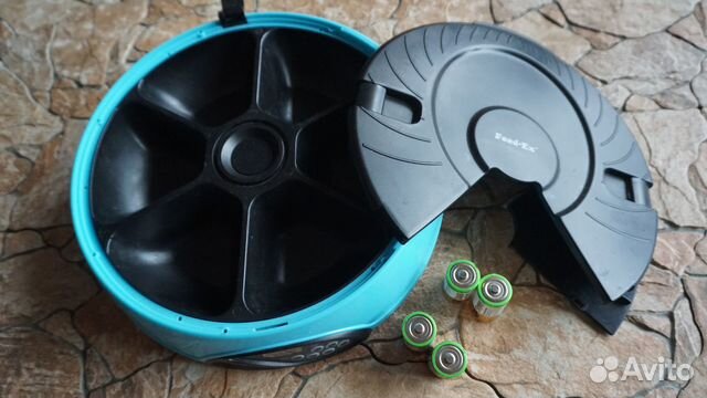 Кормушка для кошек (собак)