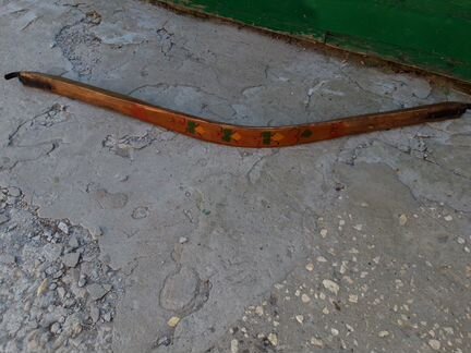 Старинное коромысло с росписью