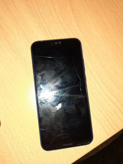 Телефон Huawei p20 lite