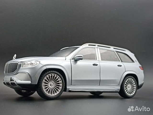 Коллекционная модель мет. Mercedes-Maybach GLS 600