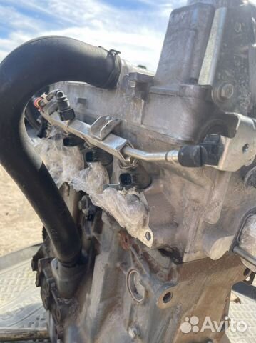 Топливная рампа,рейка форсунок LADA Vesta