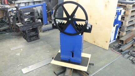 Трубогибочный станок (профилегиб, трубогиб)