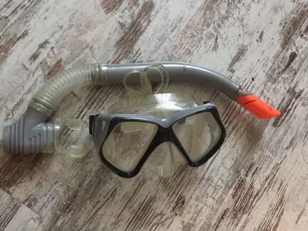 Маска и трубка для плавания
