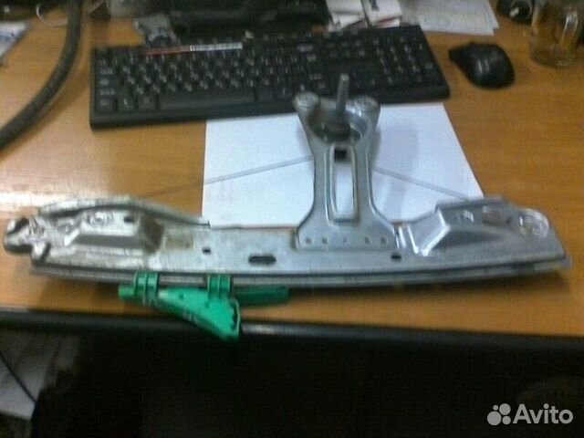 Стеклоподъемник задний правый Opel Astra J A16XER