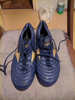 Бутсы-сорокножки Mizuno