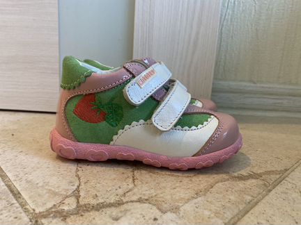 Ботинки Котофей почти новые 23