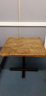 Стол квадратный