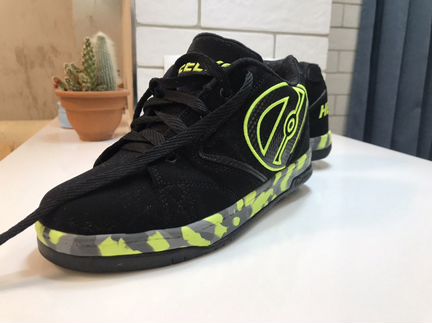 Heelys кроссовки с колесом