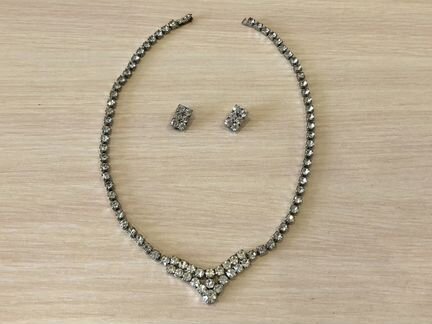 Винтажный комплект колье и клипсы СССР