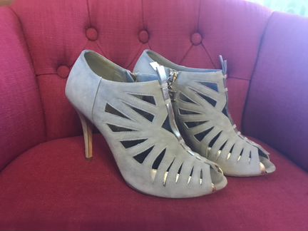 Ботильоны Escada новые