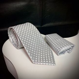 Галстук платок мужской серебристый подарочный набо