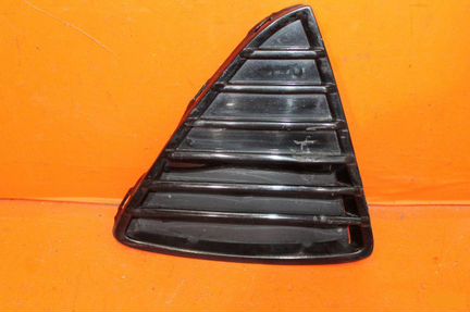 Заглушка бампера правая Ford Focus 3 2011-2015