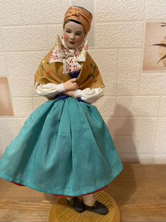 Куклы коллекционные в национальных костюмах