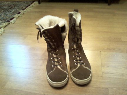 Сапожки женские