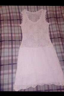 Вязаное платье ручной работы